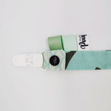 Charger l'image dans la galerie, Les attaches tétines