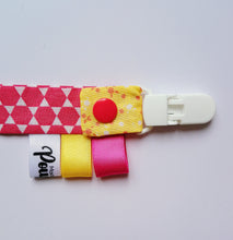 Charger l'image dans la galerie, Les attaches tétines