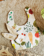 Charger l'image dans la galerie, Les bavoirs : Classiques (doublure nid d'abeille)