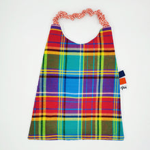 Charger l'image dans la galerie, Les bavoirs : Cantine