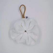 Charger l'image dans la galerie, Les fleurs de douche